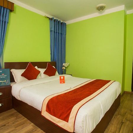 Oyo 146 Somewhere Hotel & Resturant Kathmandu Exterior photo