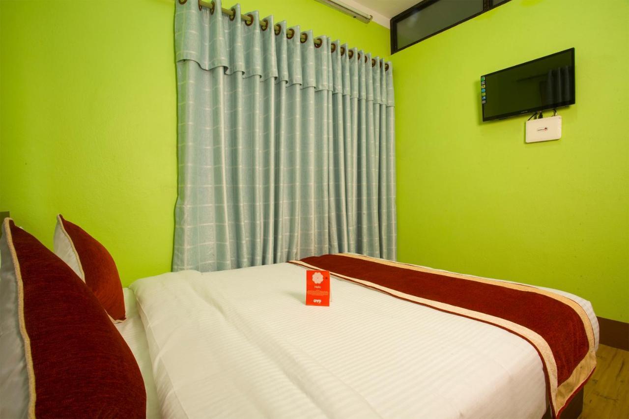 Oyo 146 Somewhere Hotel & Resturant Kathmandu Exterior photo