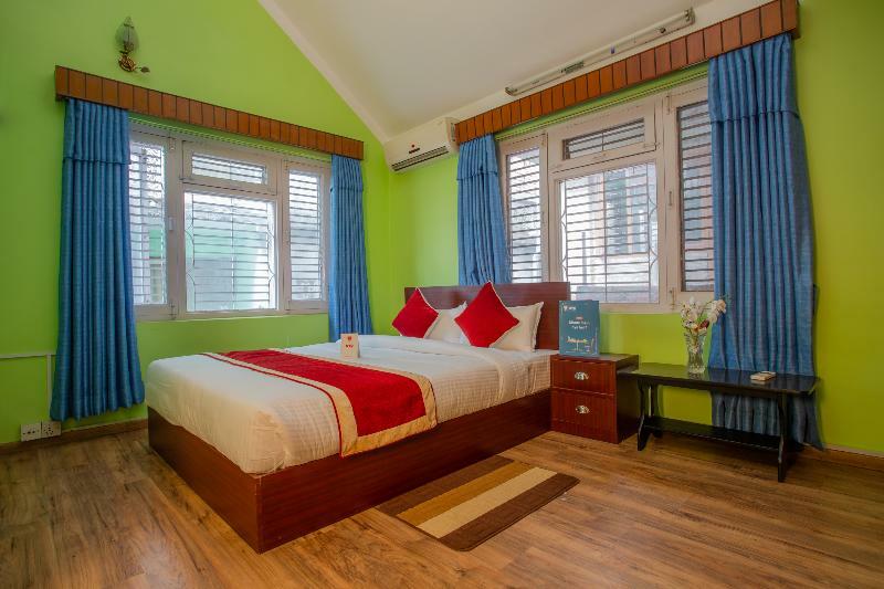 Oyo 146 Somewhere Hotel & Resturant Kathmandu Exterior photo