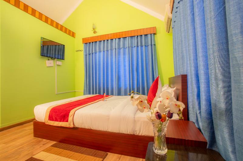 Oyo 146 Somewhere Hotel & Resturant Kathmandu Exterior photo